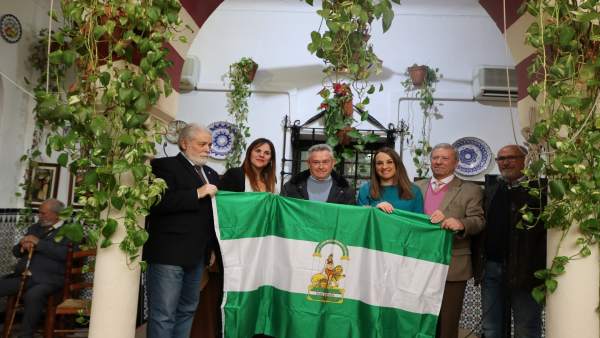 Esther Ruiz comparte el 28F con Federación de Casas autonómicas y provinciale Esther Ruiz comparte el 28F con Federación de Casas autonómicas y provinciale