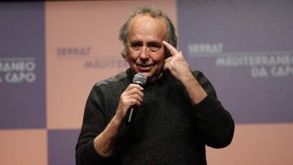 Rueda de prensa de Joan Manuel Serrat en el Círculo de Bellas Artes Rueda de prensa de Joan Manuel Serrat en el Círculo de Bellas Artes
