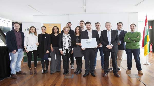La empresa Drónica Solutions gana los Premios EmprendedorXXI La empresa Drónica Solutions gana los Premios EmprendedorXXI