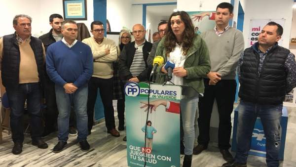 La secretaria general del PP-A, Loles López, en rueda de prensa. La secretaria general del PP-A, Loles López, en rueda de prensa.