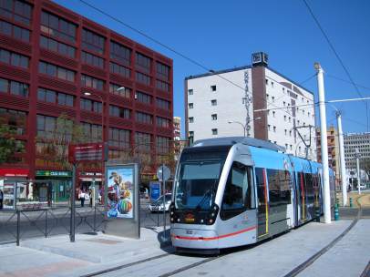 El Tranvía, A Su Paso Por Viapol