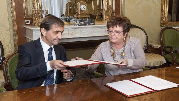 Emilio Sáenz y María José Beaumont Emilio Sáenz y María José Beaumont