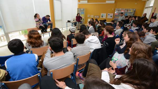 Estudiantes tomareños Estudiantes tomareños