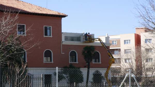 Hombre trabajando, Trabajo, Paro, Desempleo, Inem, Economía, Trabajador Hombre trabajando, Trabajo, Paro, Desempleo, Inem, Economía, Trabajador