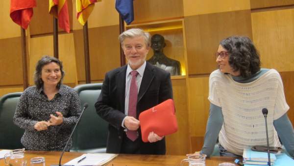 El alcalde de Zaragoza y otras integrantes del equipo de gobierno, en el pleno El alcalde de Zaragoza y otras integrantes del equipo de gobierno, en el pleno