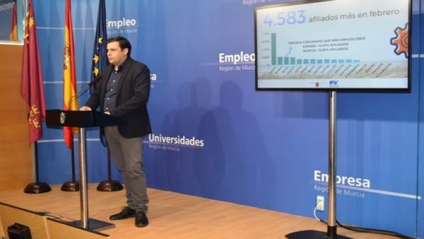 El director general del SEF, Alejandro Zamora, ha analizado datos del paro El director general del SEF, Alejandro Zamora, ha analizado datos del paro