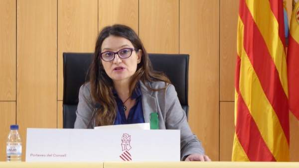 El Consell aprova personar-se en la causa que investiga contractes en la visita del Papa per a "posar llum en la foscor" El Consell aprova personar-se en la causa que investiga contractes en la visita del Papa per a "posar llum en la foscor"