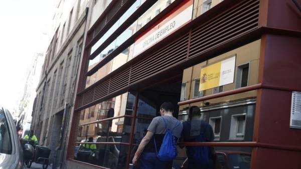 CCOO-PV creu que el descens beneficia "especialment" a activitats masculinitzades i demana un canvi de model CCOO-PV creu que el descens beneficia "especialment" a activitats masculinitzades i demana un canvi de model