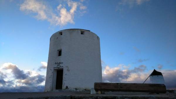 Molina de Consuegra dañado por el viento Molina de Consuegra dañado por el viento
