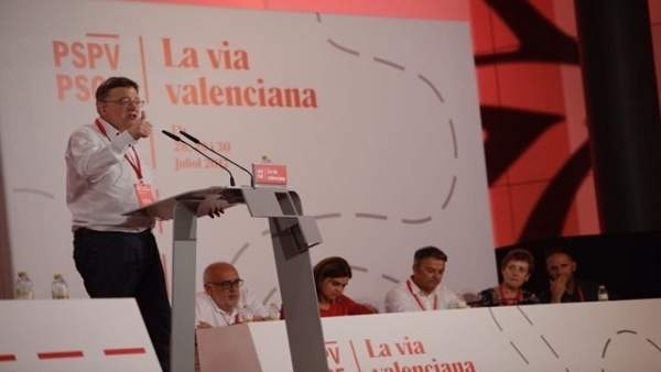 El 'president', en una imagen de archivo durante un acto del PSPV El 'president', en una imagen de archivo durante un acto del PSPV