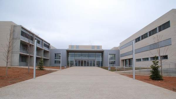 Exterior del IES Segundo de Chomón de Teruel. Exterior del IES Segundo de Chomón de Teruel.