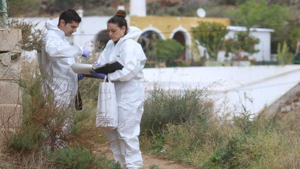Efectivos en la búsqueda del menor desaparecido en Níjar Efectivos en la búsqueda del menor desaparecido en Níjar