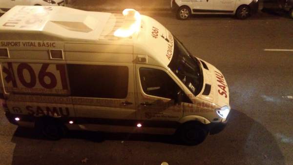 Ambulancia del SAMU 061 durante un servicio de noche Ambulancia del SAMU 061 durante un servicio de noche