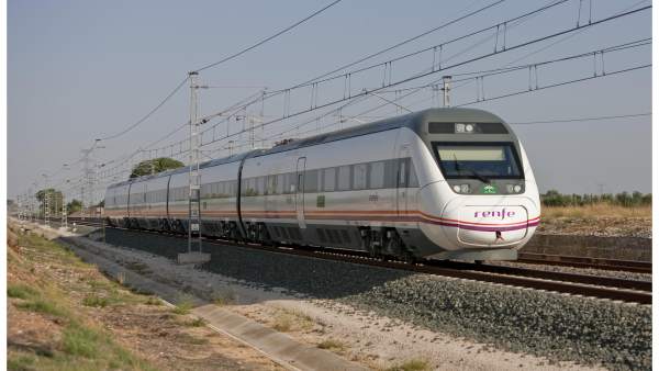 Tren entre Madrid y Huelva. Tren entre Madrid y Huelva.