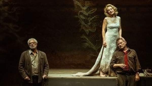 Obra 'En la orilla' Obra 'En la orilla'