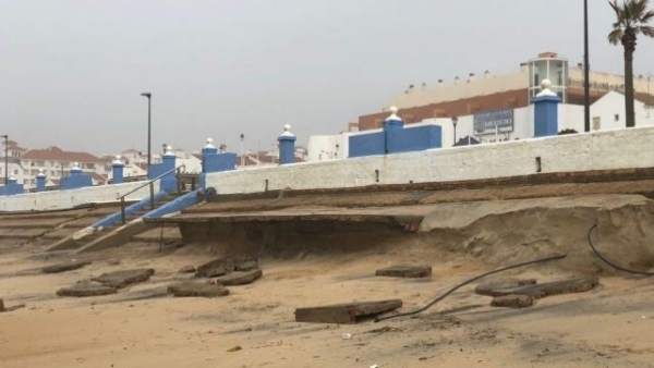 Temporal en playas de Huelva Temporal en playas de Huelva