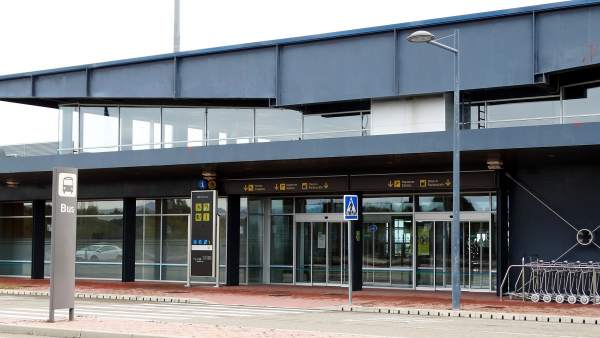 Nota Par Huesca Aeropuerto Huesca Pirineos.Doc Nota Par Huesca Aeropuerto Huesca Pirineos.Doc