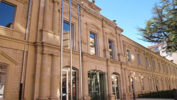 Palacio de Justicia de La Rioja exterior Palacio de Justicia de La Rioja exterior
