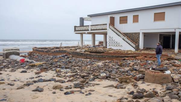 Daños por el temporal en La Antilla (Huelva) Daños por el temporal en La Antilla (Huelva)