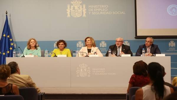 Imagen de archivo de la presentación de la Cátedra Internacional de Mujer Imagen de archivo de la presentación de la Cátedra Internacional de Mujer