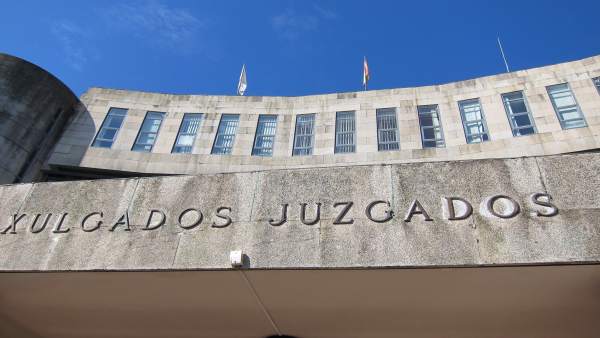 Juzgados De Santiago, En Fontiñas Juzgados De Santiago, En Fontiñas