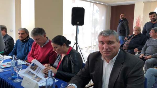 La alcaldesa de Almonte, Rocío Espinosa, en la reunión con la ministra Báñez. La alcaldesa de Almonte, Rocío Espinosa, en la reunión con la ministra Báñez.