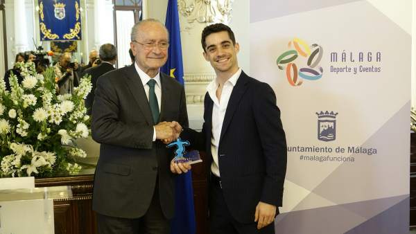 Javier Fernández, patinador, y Francisco de la Torre, alcalde de Málaga Javier Fernández, patinador, y Francisco de la Torre, alcalde de Málaga