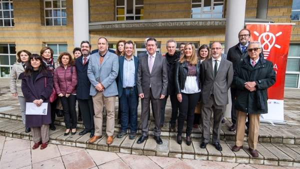 Representantes de Ayuntamiento, CSIC, UPO y US en 'Sevilla con la Ciencia' Representantes de Ayuntamiento, CSIC, UPO y US en 'Sevilla con la Ciencia'