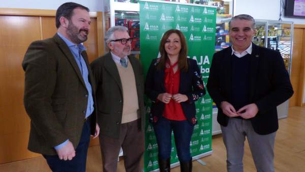 Adolfo Molina y María Ascensión Carreño en la sede Asaja Adolfo Molina y María Ascensión Carreño en la sede Asaja