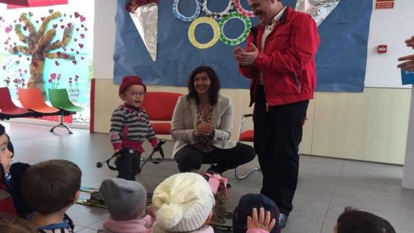 La escuela infantil de Viator en sus 'Pequeolimpiadas' La escuela infantil de Viator en sus 'Pequeolimpiadas'