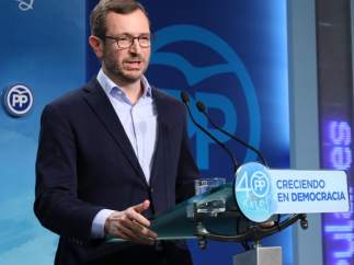Rueda de prensa de Javier Maroto tras la reunión del Comité de Dirección del PP