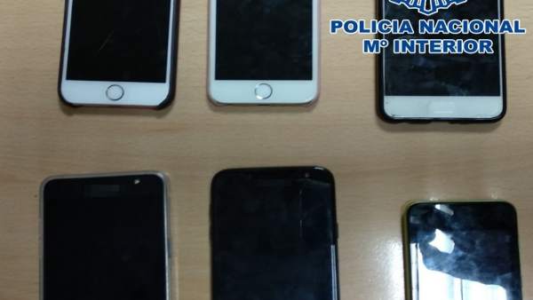 Nota De Prensa: 'La Policía Nacional Detiene A Una Menor De 16 Años Por Hurto Du Nota De Prensa: 'La Policía Nacional Detiene A Una Menor De 16 Años Por Hurto Du