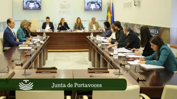 Junta de Portavoces en la Asamblea de Extremadura Junta de Portavoces en la Asamblea de Extremadura