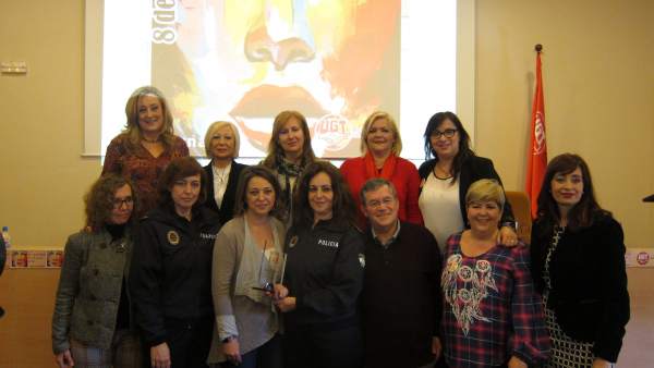 Representantes institución y premiados en jornada 'En igualdad, ni un paso atrás Representantes institución y premiados en jornada 'En igualdad, ni un paso atrás