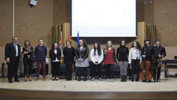 Rey en el acto de homenaje en el Día de la Mujer Rey en el acto de homenaje en el Día de la Mujer