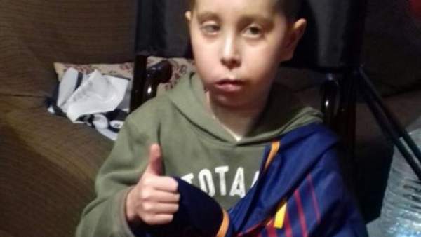 Rubén, un niño con cáncer con una camiseta de Messi Rubén, un niño con cáncer con una camiseta de Messi