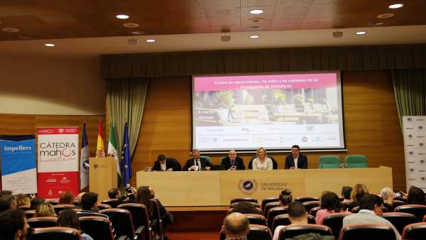 Jornada sobre las franquicias en el sector de la hostelería Jornada sobre las franquicias en el sector de la hostelería