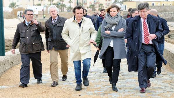 El alcalde de Cádiz con la directora de Costas El alcalde de Cádiz con la directora de Costas