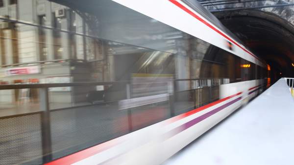 Tren, trenes de Cercanías de Renfe en Madrid Tren, trenes de Cercanías de Renfe en Madrid