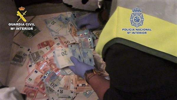 DInero intervenido a narcos en una operación en Cádiz DInero intervenido a narcos en una operación en Cádiz