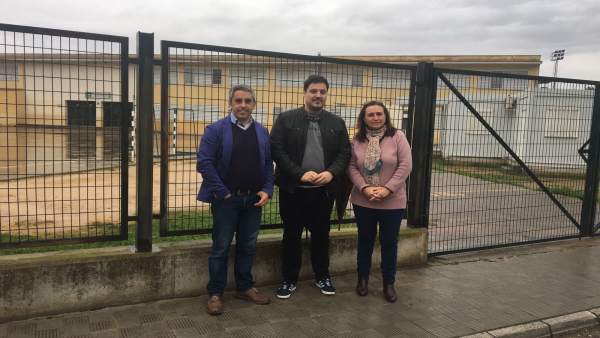 Visita de dirigentes del PP de Sevilla al IES Gelves Visita de dirigentes del PP de Sevilla al IES Gelves
