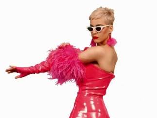 Katy Perry vuelve con la promoción de su concierto en Barcelona: esta vez con Gaudí de por medio