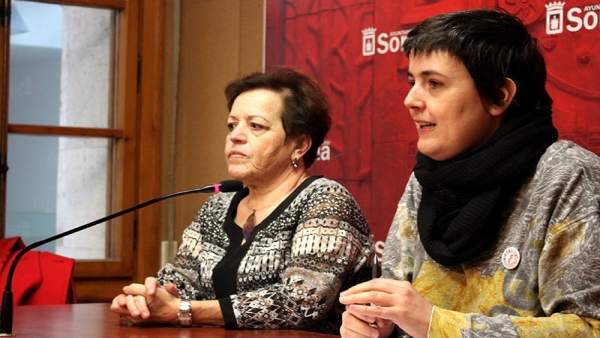 Concha Baeza y Ana Alegre. Concha Baeza y Ana Alegre.