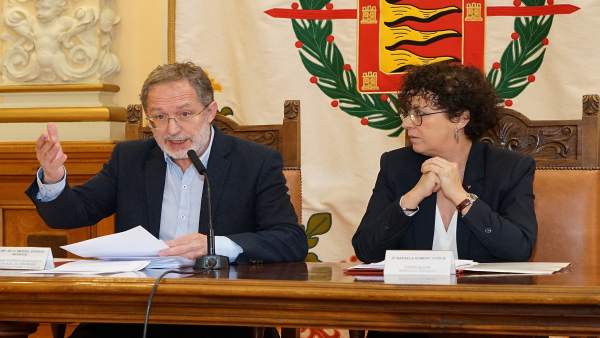 Los concejales de Valladolid Manuel Saravia y Rafaela Romero Los concejales de Valladolid Manuel Saravia y Rafaela Romero