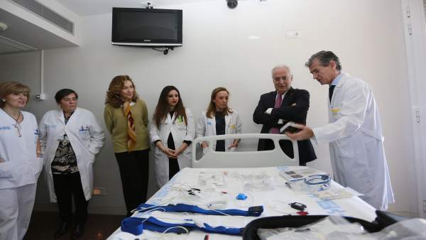 Ceniceros, en su visita a la Unidad de Sueño del San Pedro Ceniceros, en su visita a la Unidad de Sueño del San Pedro