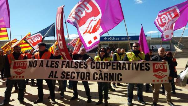 Protesta sindical en Lleida ante el Congreso Aecoc de Productos Cárnicos Protesta sindical en Lleida ante el Congreso Aecoc de Productos Cárnicos