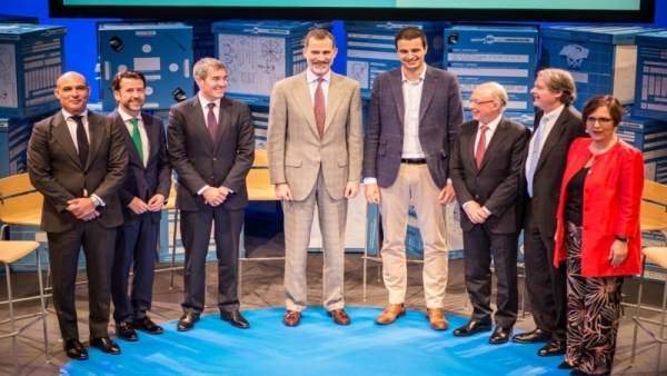 José Miguel Bermúdez junto al Rey Felipe VI José Miguel Bermúdez junto al Rey Felipe VI