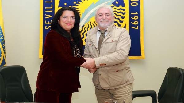 Firma de convenio entre la UPO y el Consorcio de Bomberos de Huelva Firma de convenio entre la UPO y el Consorcio de Bomberos de Huelva