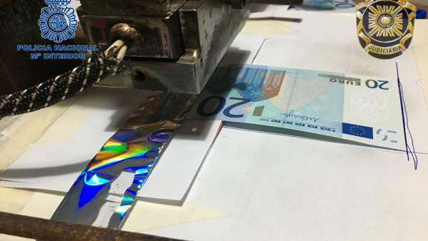 Taller de billetes falsos Taller de billetes falsos