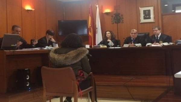 Declaración de la acusada en la primera sesión del juicio Declaración de la acusada en la primera sesión del juicio